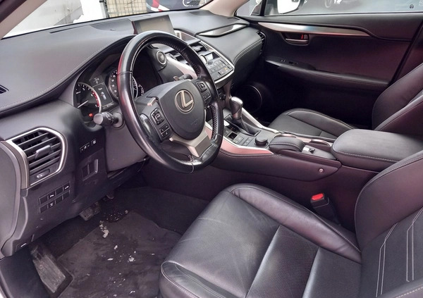 Lexus NX cena 124900 przebieg: 91755, rok produkcji 2017 z Nowe Miasto Lubawskie małe 466